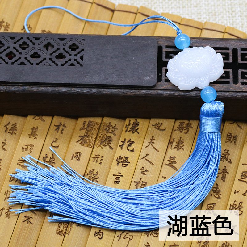 1 dây Tua rua ngọc bội hoa sen trang trí tết B23