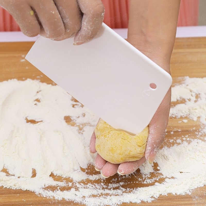 Dụng cụ cắt bột chia bột làm bánh