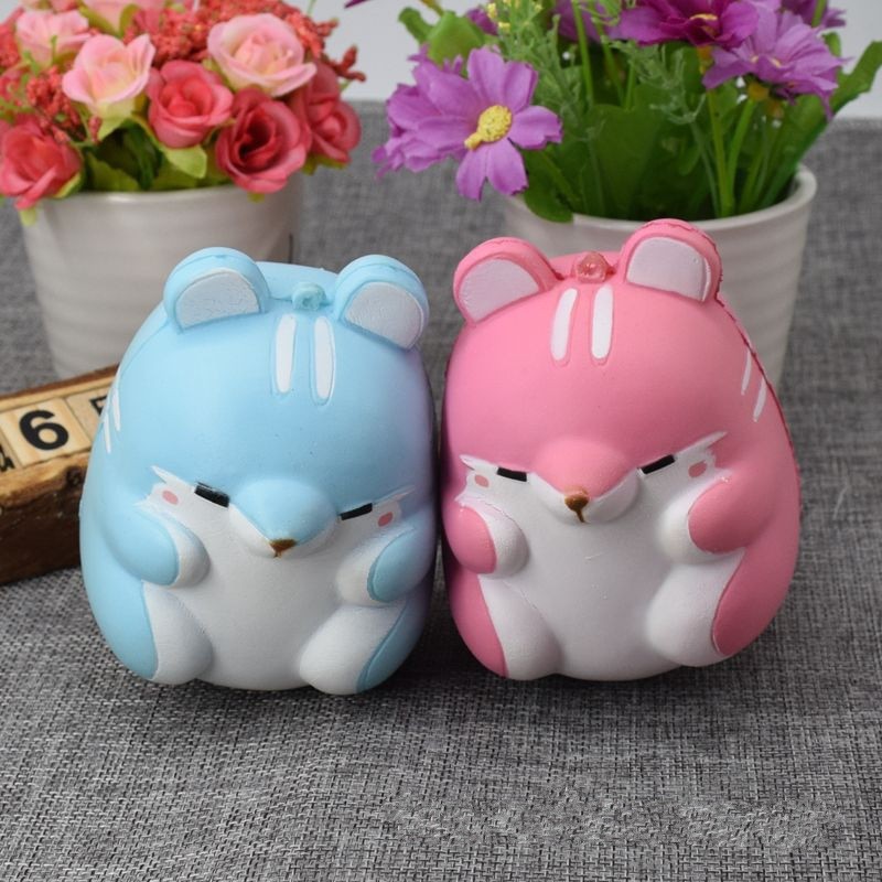 SQUISHY chuột hamster ngồi