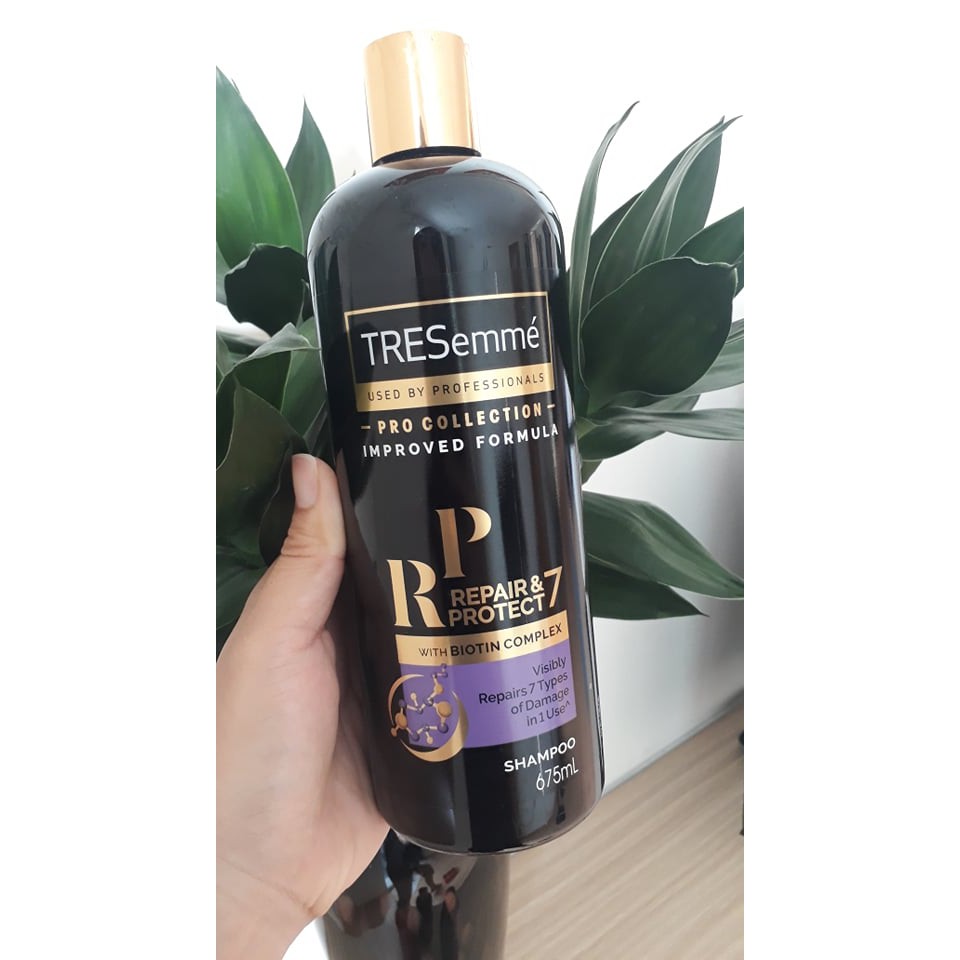 Dầu gội TRESemme Repair and Protect 7 with Biotin Complex của Úc