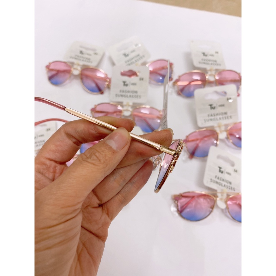 KÍNH MÁT TU XUẤT DƯ XỊN MÀU HỒNG CHO BÉ GÁI -MÃ SGL02