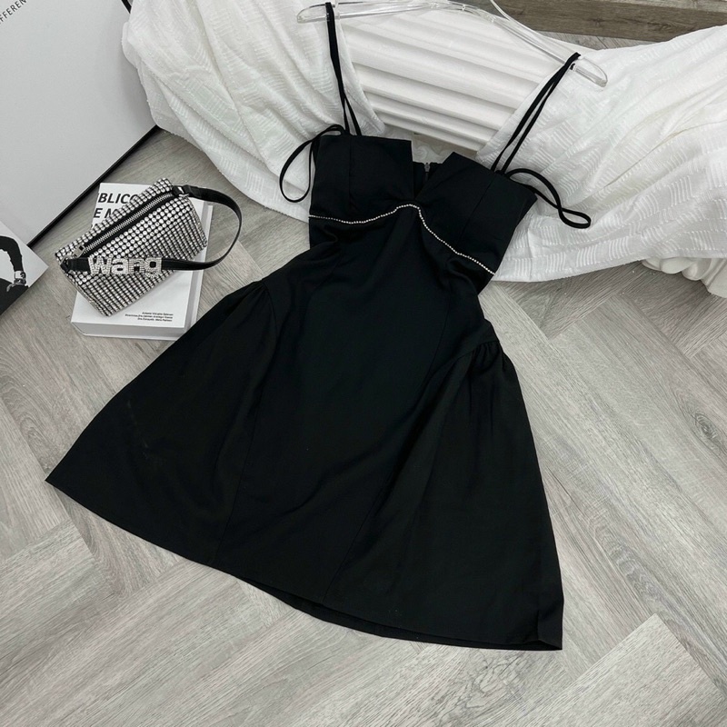 ĐẦM 2S ĐEN XẺ VIỀN CƯỜM