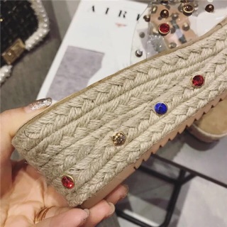 Dép cói đế xuồng