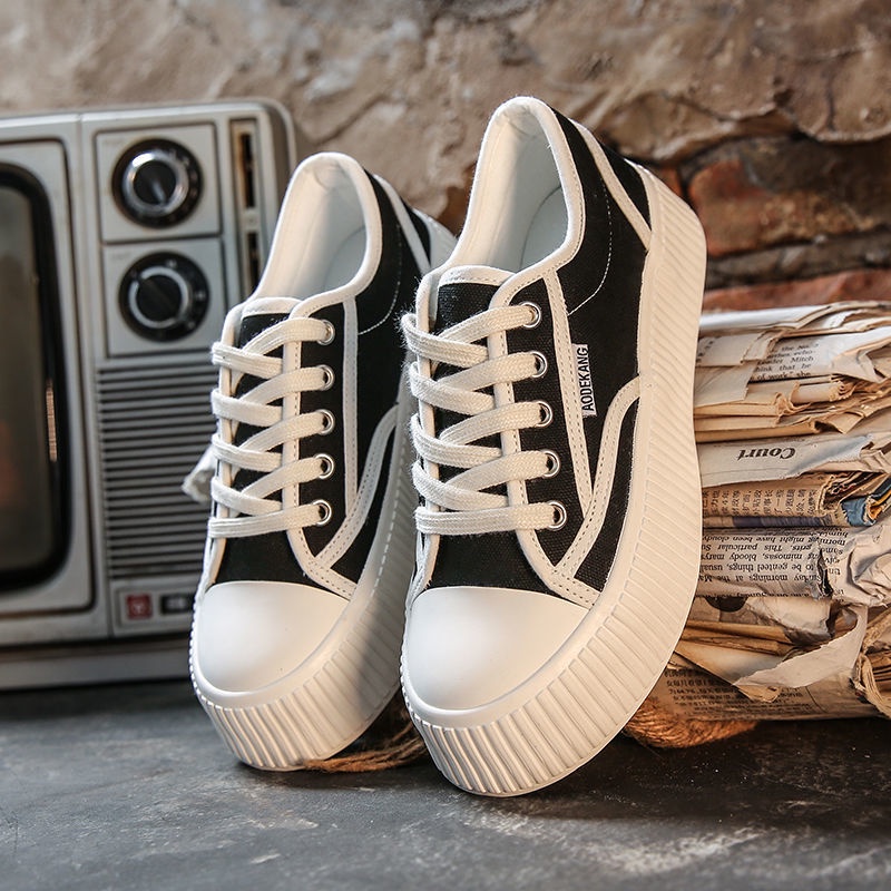 Giày Thể Thao Vải Canvas Đế Dày Tăng Chiều Cao Kiểu Chanel Thời Trang Mùa Xuân 2022 Cho Nữ