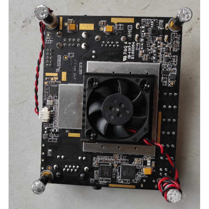 Máy tính nhúng LattePanda 4 GB RAM và 64 GB bộ nhớ trong | BigBuy360 - bigbuy360.vn