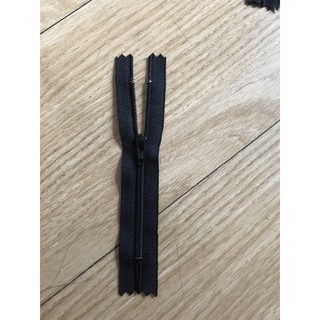 Dây kéo nhựa dài 12cm, 14cm, 15cm, 18cm, 20cm, 23cm