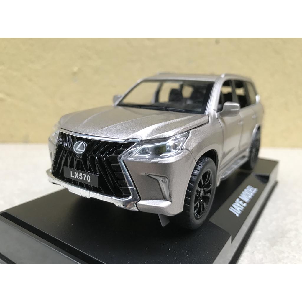 Mô hình xe LEXUS LX570 2022  1:32