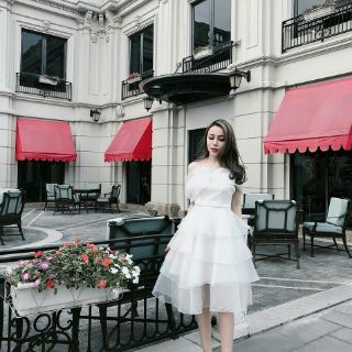 ĐẦM XÒE TẦNG TRỄ VAI
