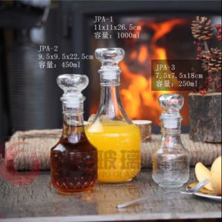 Chai thủy tinh đựng rượu