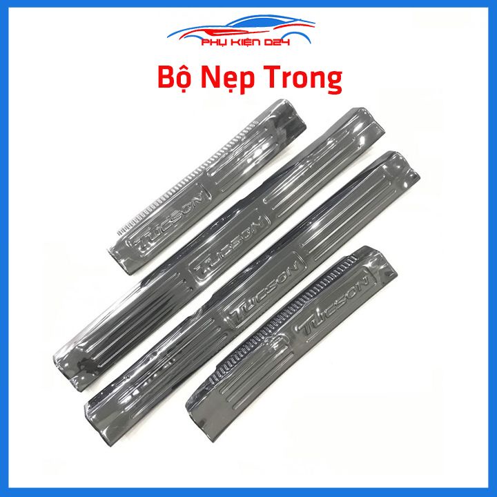 Bộ ốp bậc cửa trong ngoài nẹp bước chân Tucson 2016-2017-2018-2019 vân Titan chống trầy trang trí xe