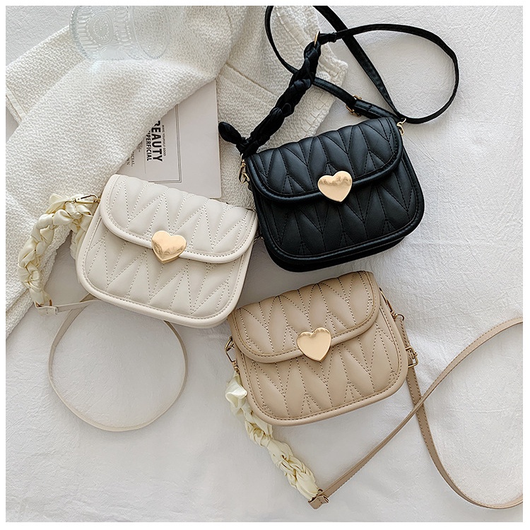 Túi xách nữ, túi đeo chéo da trần, nắp khóa trái tim, dây đeo chéo cá tính Little_Lisa_Store 419