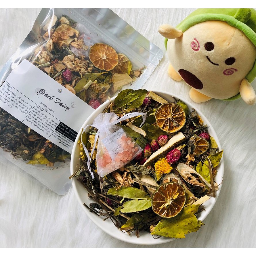 Thảo Dược Xông Mặt Black Daisy giúp giảm mụn, dưỡng da - Tặng Kèm Muối Hồng Himalaya