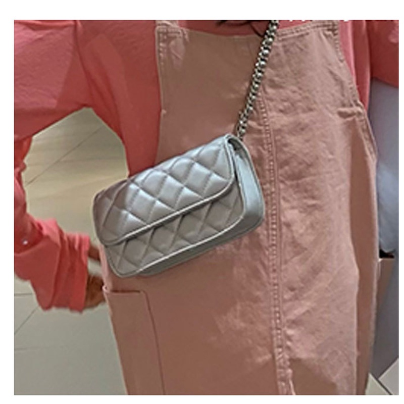 Túi Đeo Chéo Hình Vuông Nhỏ Màu Bạc 2022 Có Thể Điều Chỉnh Thời Trang Cho Nữ Gylb1375