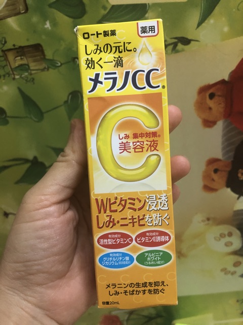 Tinh chất bôi thâm nám Cc Melano serum vitamin C Rohto melano Cc 20ml
