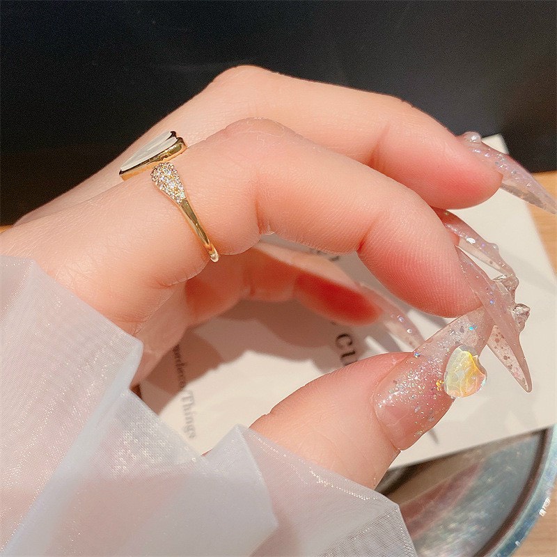 Nhẫn trái tim thời trang nữ cườm NNK444