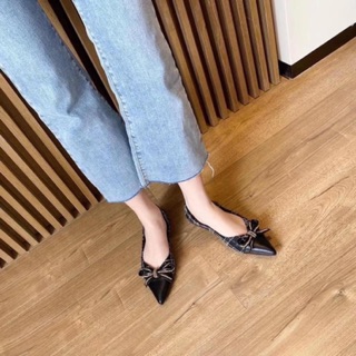 GIÀY BỆT MŨI NHỌN
