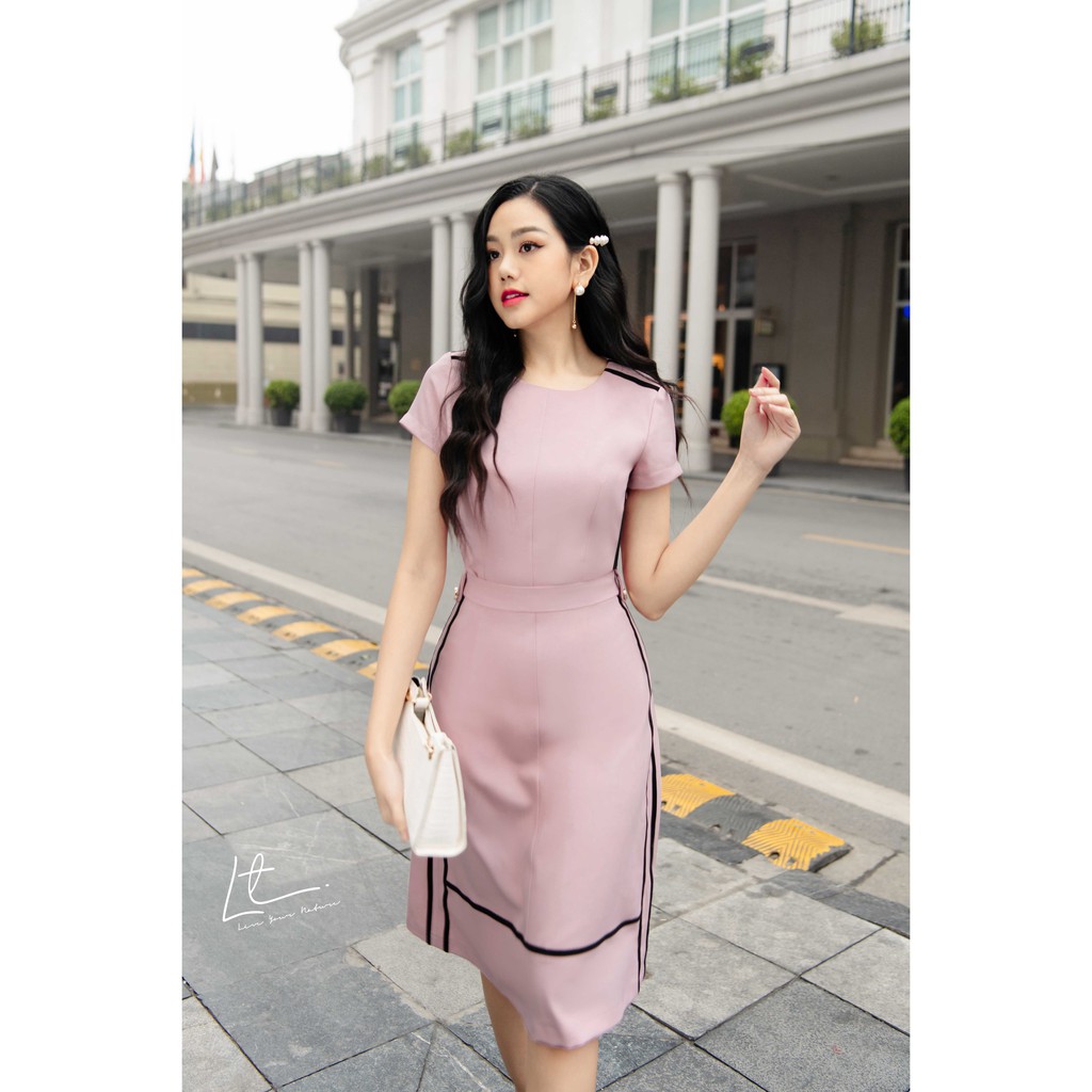 VÁY XOÈ CỔ TRÒN PHỐI DÂY NHUNG | BigBuy360 - bigbuy360.vn