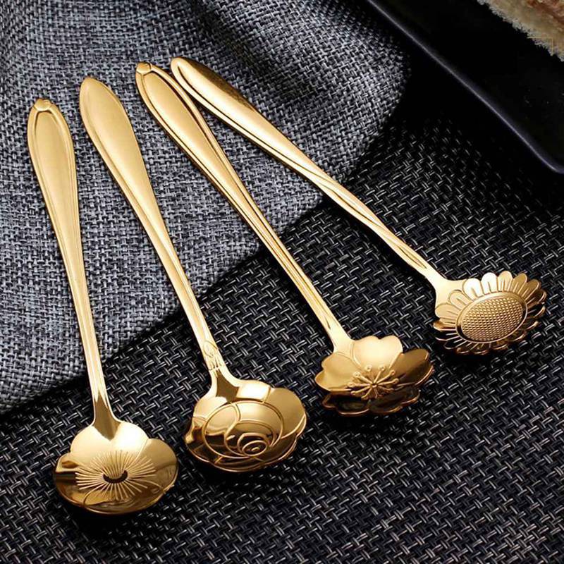 Thìa khuấy cà phê chất liệu thép không gỉ thiết kế hình hoa hồng mạ vàng