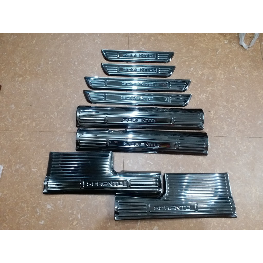 Bộ nẹp chân Trong và Ngoài 8 chi tiết xe Kia Sorento đời 2021