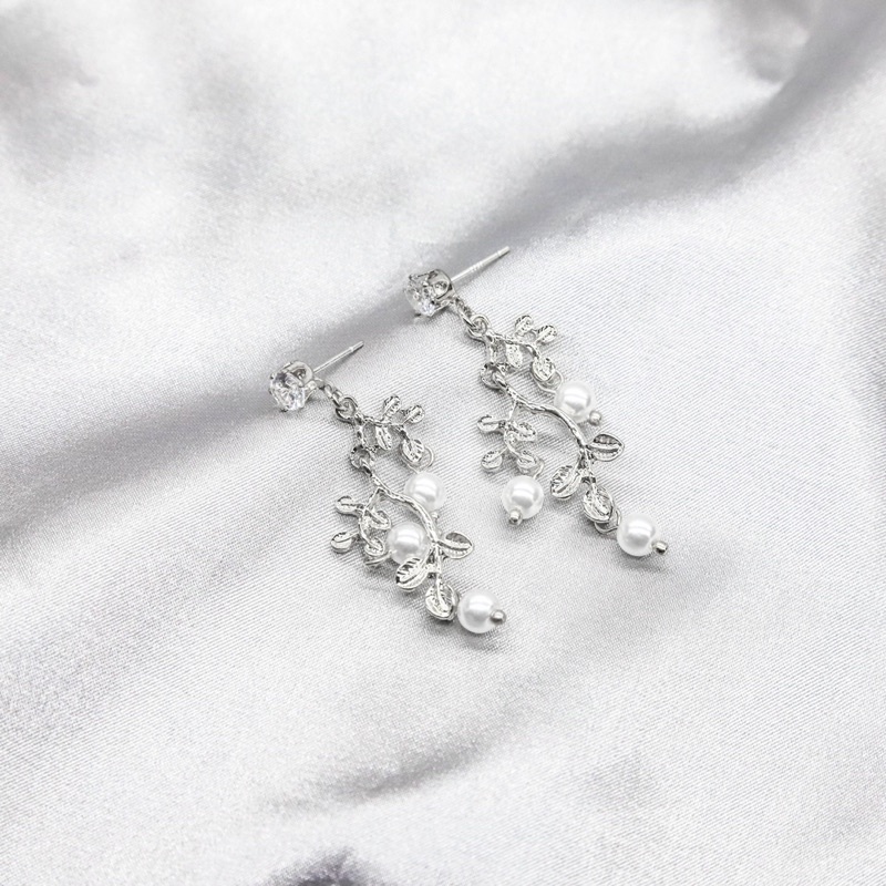 BÔng tai khuyên tai châu dây ngắn ,phong cách Hàn Quốc sang chảnh