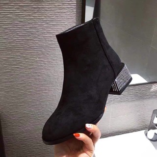 Boot da lộn đế đính đá