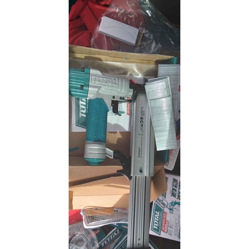 TOTAL Súng bắn đinh thẳng TAT83501