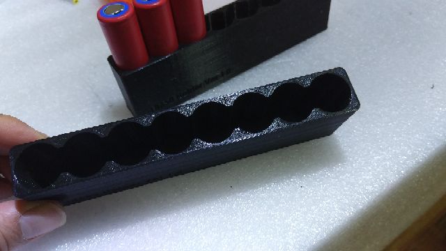 Giá đỡ pin 18650 dùng cố định pin cho máy hàn cell