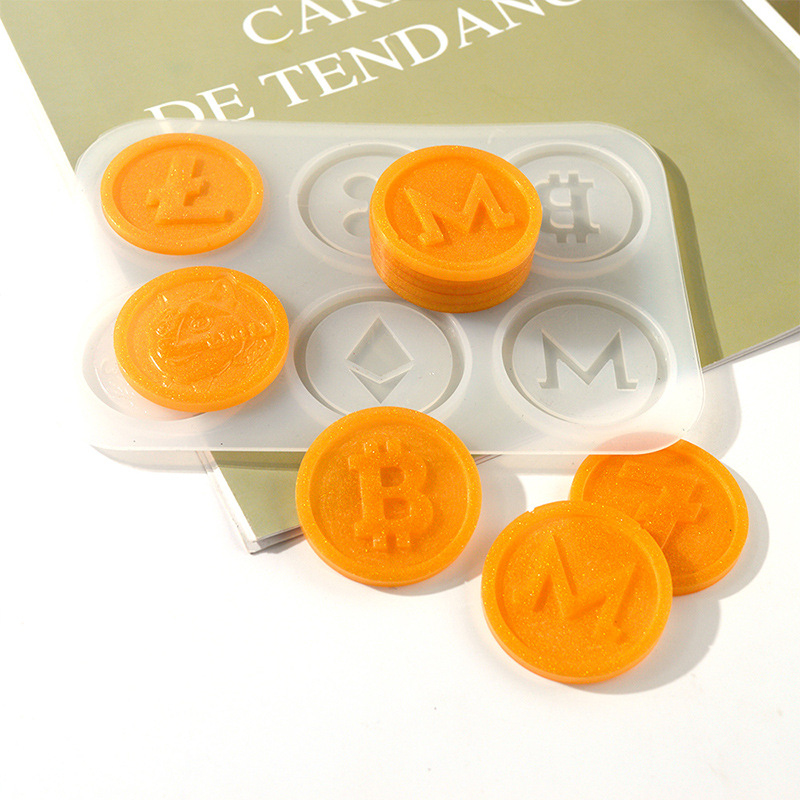 【Ready Stock】 Crystal Resin Chip Coin Mold Bitcoin Silicone Mold Commemorative Coin Mold Reusable DIY Game Craft Handmade Tool 【Ouiwe】