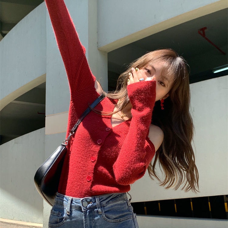 Áo dệt kim tay dài cổ chữ V thiết kế trễ vai quyến rũ COZOK