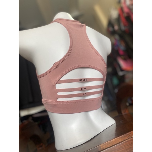 Áo bra nevergiveup