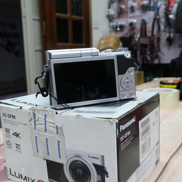 Máy ảnh Lumix GF9  quay phim 4K. Fullbox