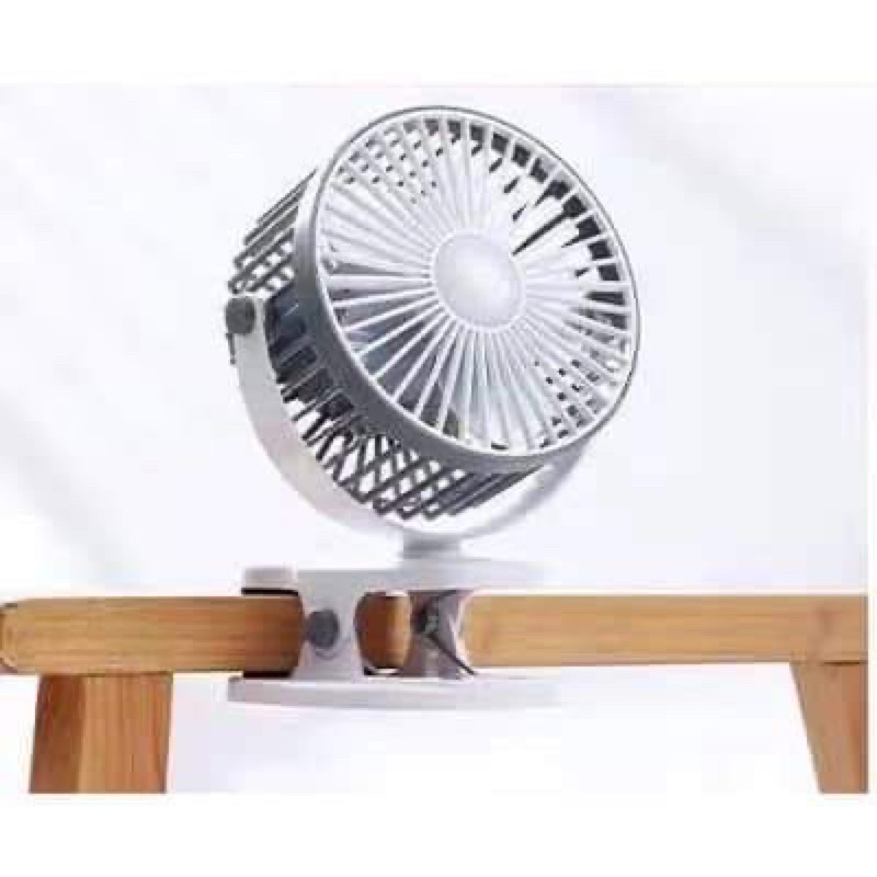 Quạt kẹp để bàn xe đẩy cho bé tiện lợi