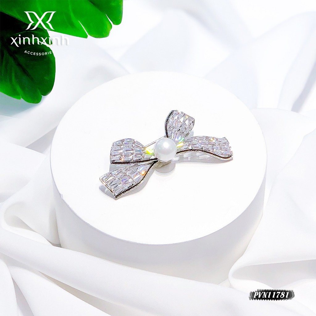 Tag cài áo nơ đính hạt viền đen thời trang - Xinh Xinh Accessories