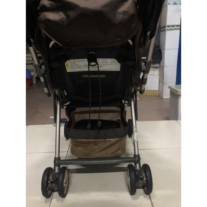 Xe Đẩy Combi Ricco W 2 chiều