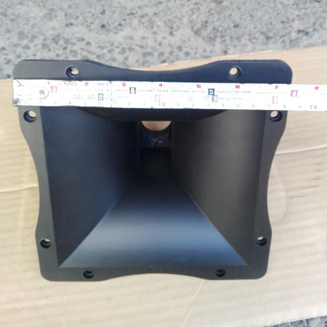 Họng nhựa miệng 19 cm vuông dùng cho củ treble còi 350 -450 giá 1 cái 80k