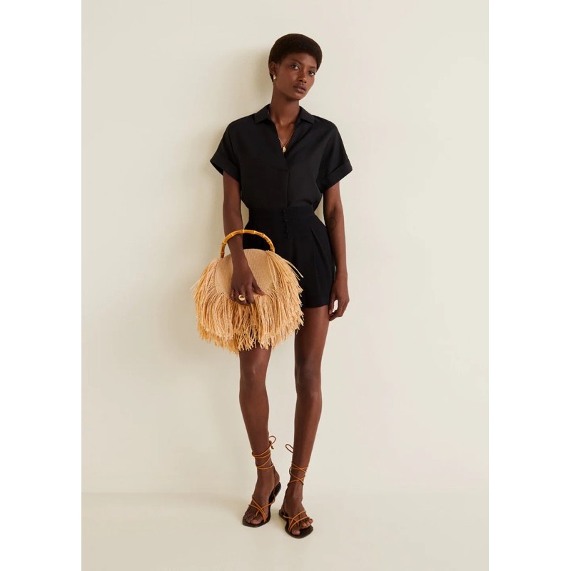 Quần shorts Mango