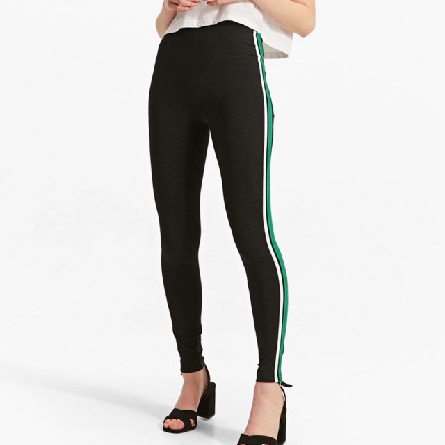 Legging stradivarius authentic giá sale rẻ