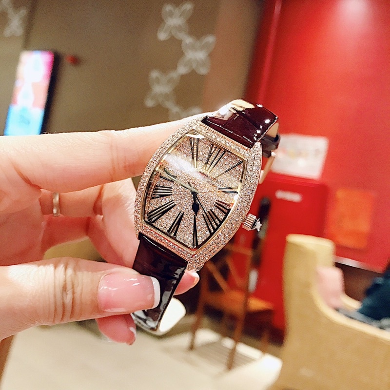 Đồng hồ nữ chính hãng Christian Vanstan - Máy Quartz pin - Dây da