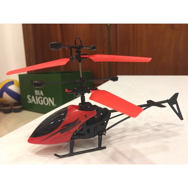 Máy bay điều khiển cảm ứng