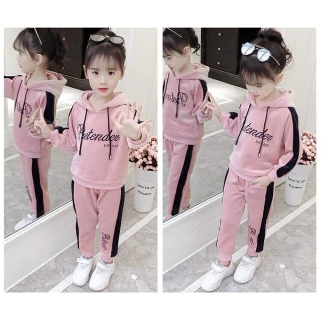 Bộ nỉ nhung cho bé gái
