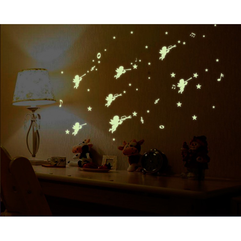 Decal trang trí tường Tiểu Thiên Thần đáng yêu - Dạ Quang