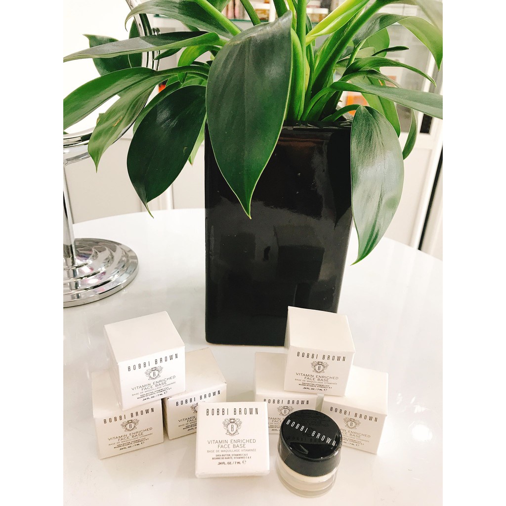 Kem lót dưỡng ẩm Bobbi Brown Vitamin Enriched Face Base