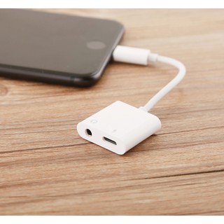 Jack Chuyển Lightning 2 in 1 ( 2 Cổng Lightning + Jack 3.5 ) EarlDom OT16
