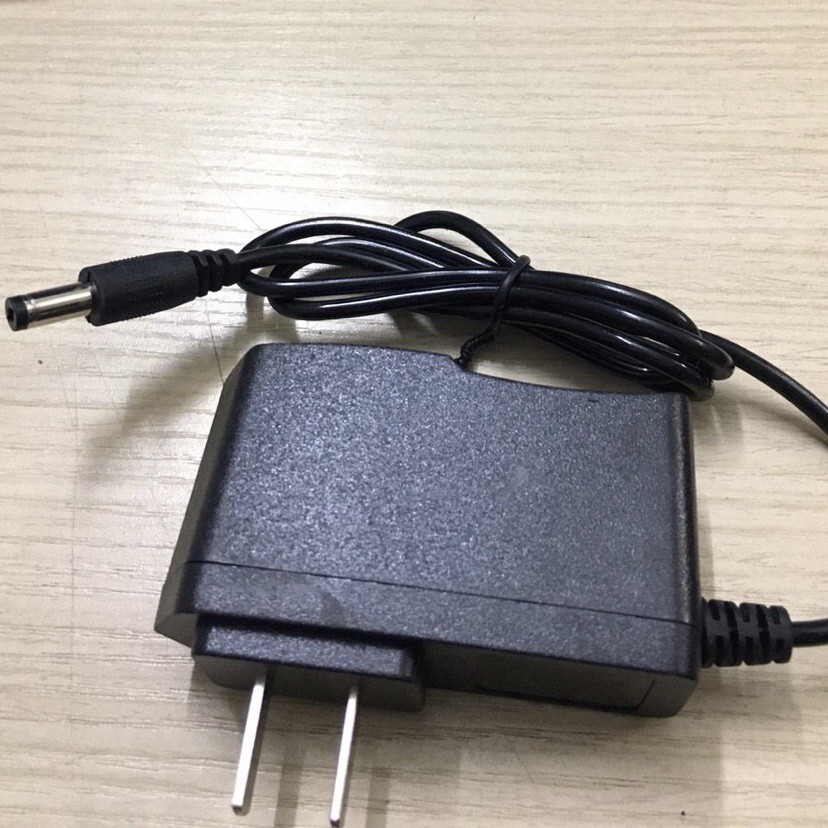 Sạc 12v - 1A Pin Máy Khoan Cầm Tay Lỗ Sạc 2.1mm Thông Dụng Xài Chung Cho Các Hãng Pin Trên Thị Trường