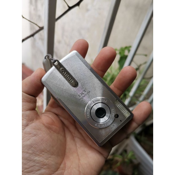 Máy ảnh PnS digital màu vintage Canon IXY L2 mini siêu xinh