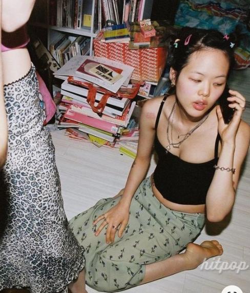 Chân váy dài dáng chữ A in hoa thời trang nữ tính