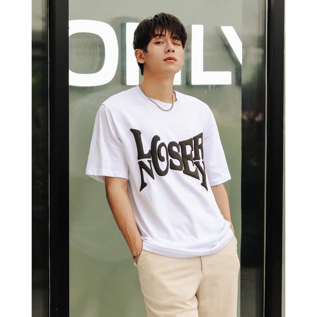 ÁO THUN UNISEX THE MOOD MAKER LOSER NOSEY MÀU TRẮNG CHỮ ĐEN IN NỔI