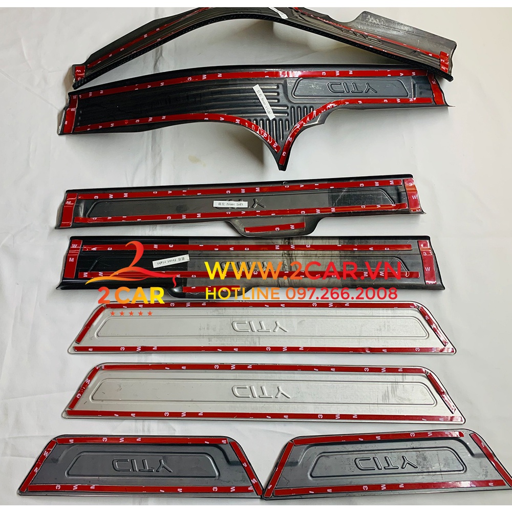 Ốp bậc cửa, nẹp bước chân CARBON xe Honda City 2015 - 2021 vân CACBON cao cấp