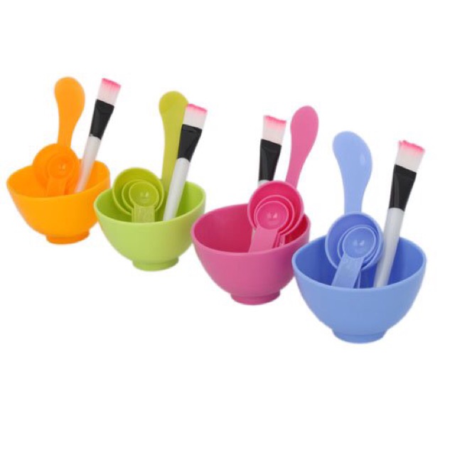 Bát trộn đắp mặt đủ màu sắc 1 bộ như hình