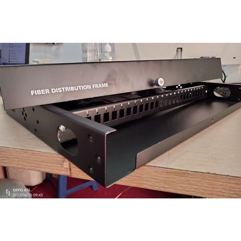 Vỏ ODF 12/24FO indoor rack 1U-19''. Hàng chính hãng